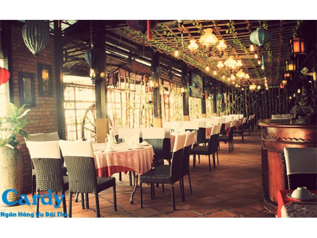 Nhà hàng Đất Sét