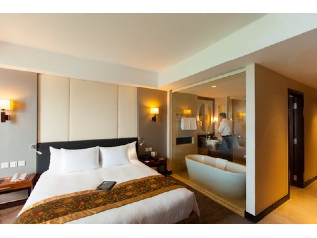 CROWNE PLAZA WEST HANOI