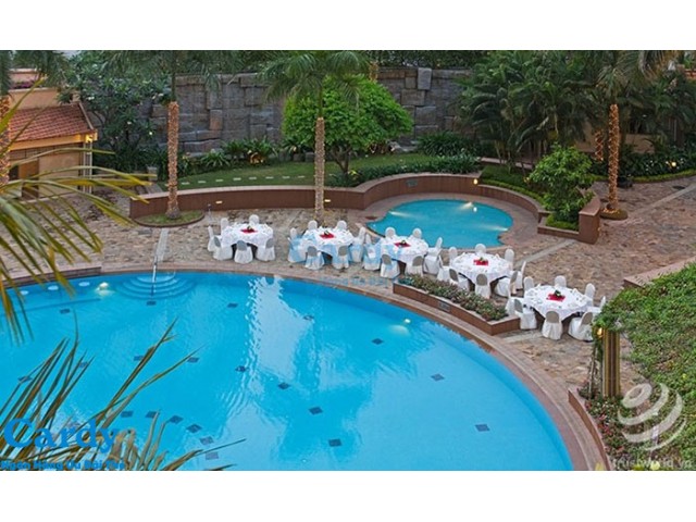 Tropicana PoolBar & Eatery